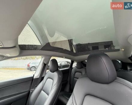 Белый Тесла Model Y, объемом двигателя 0 л и пробегом 68 тыс. км за 24900 $, фото 14 на Automoto.ua