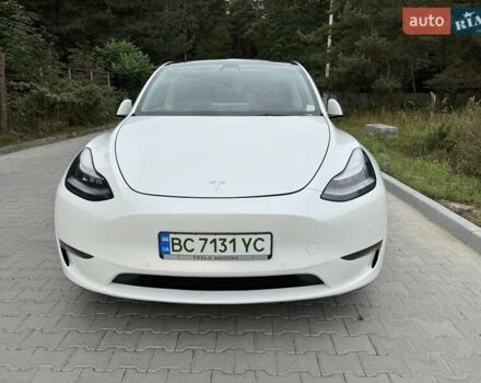 Тесла Model Y 2021 в Львове на Automoto.ua Белый Тесла Model Y, объемом двигателя 0 л и пробегом 102 тыс. км за 24500 $, фото 1 на Automoto.ua
