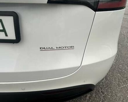 Білий Тесла Model Y, об'ємом двигуна 0 л та пробігом 65 тис. км за 37500 $, фото 6 на Automoto.ua