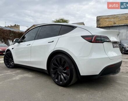 Белый Тесла Model Y, объемом двигателя 0 л и пробегом 88 тыс. км за 26999 $, фото 12 на Automoto.ua
