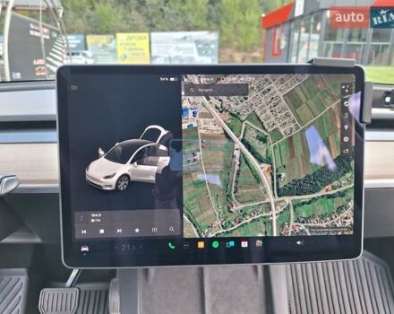 Білий Тесла Model Y, об'ємом двигуна 0 л та пробігом 75 тис. км за 30000 $, фото 19 на Automoto.ua