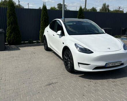 Белый Тесла Model Y, объемом двигателя 0 л и пробегом 65 тыс. км за 22800 $, фото 2 на Automoto.ua