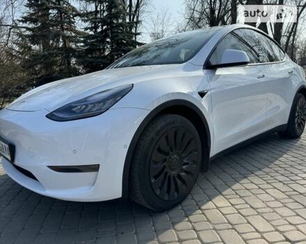 Белый Тесла Model Y, объемом двигателя 0 л и пробегом 56 тыс. км за 40500 $, фото 5 на Automoto.ua