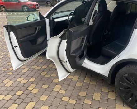 Белый Тесла Model Y, объемом двигателя 0 л и пробегом 74 тыс. км за 23600 $, фото 8 на Automoto.ua