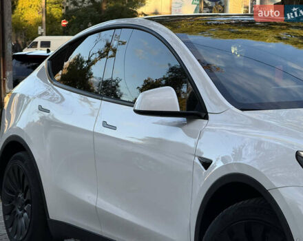 Тесла Model Y 2021 в Николаеве на Automoto.ua Белый Тесла Model Y, объемом двигателя 0 л и пробегом 80 тыс. км за 24999 $, фото 9 на Automoto.ua
