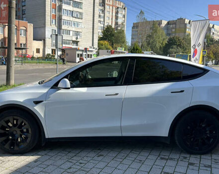 Белый Тесла Model Y, объемом двигателя 0 л и пробегом 88 тыс. км за 25700 $, фото 3 на Automoto.ua