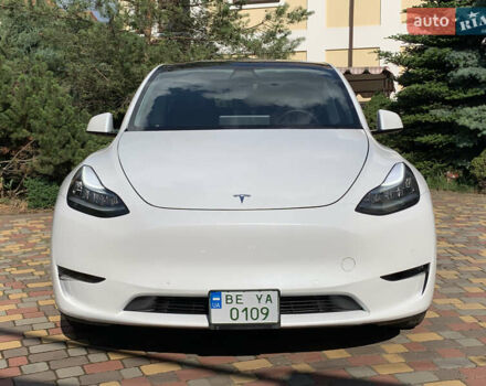 Белый Тесла Model Y, объемом двигателя 0 л и пробегом 52 тыс. км за 21900 $, фото 4 на Automoto.ua