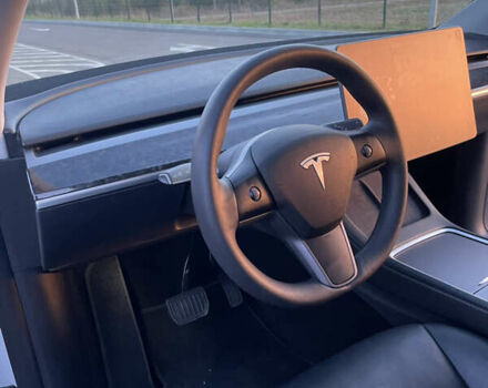 Белый Тесла Model Y, объемом двигателя 0 л и пробегом 76 тыс. км за 23400 $, фото 27 на Automoto.ua