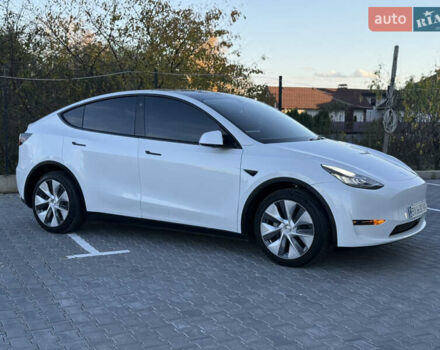 Тесла Model Y 2021 в Хмельницком на Automoto.ua Белый Тесла Model Y, объемом двигателя 0 л и пробегом 83 тыс. км за 25499 $, фото 22 на Automoto.ua