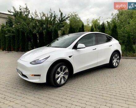Белый Тесла Model Y, объемом двигателя 0 л и пробегом 40 тыс. км за 28600 $, фото 3 на Automoto.ua
