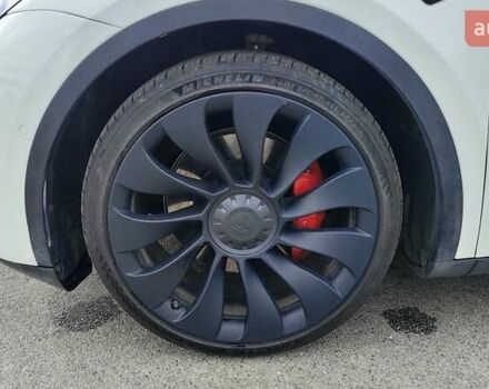 Белый Тесла Model Y, объемом двигателя 0 л и пробегом 91 тыс. км за 25500 $, фото 18 на Automoto.ua