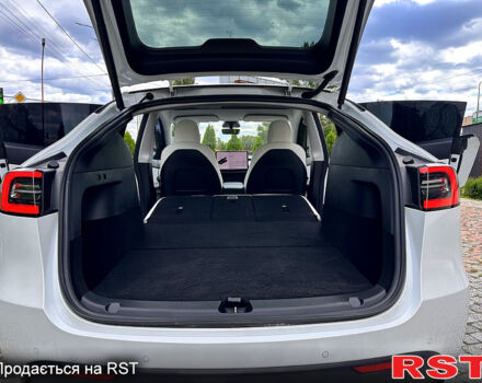 Белый Тесла Model Y, объемом двигателя 0.26 л и пробегом 80 тыс. км за 21500 $, фото 10 на Automoto.ua