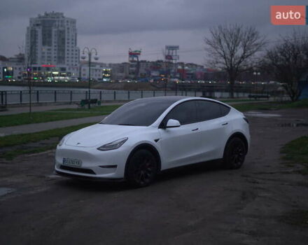 Білий Тесла Model Y, об'ємом двигуна 0 л та пробігом 66 тис. км за 23500 $, фото 27 на Automoto.ua