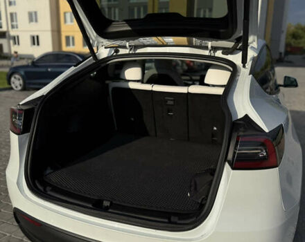 Тесла Model Y 2021 в Тернополе на Automoto.ua Белый Тесла Model Y, объемом двигателя 0 л и пробегом 107 тыс. км за 24999 $, фото 13 на Automoto.ua