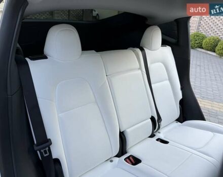 Білий Тесла Model Y, об'ємом двигуна 0 л та пробігом 78 тис. км за 26800 $, фото 22 на Automoto.ua