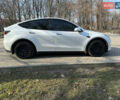 Белый Тесла Model Y, объемом двигателя 0 л и пробегом 64 тыс. км за 32500 $, фото 4 на Automoto.ua