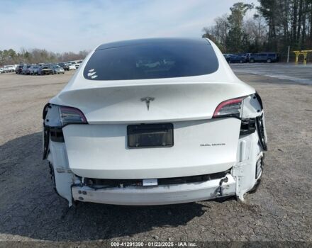 Белый Тесла Model Y, объемом двигателя 0 л и пробегом 102 тыс. км за 15700 $, фото 4 на Automoto.ua