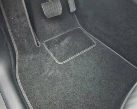 Тесла Model Y 2021 в Ровно на Automoto.ua Белый Тесла Model Y, объемом двигателя 0 л и пробегом 133 тыс. км за 22000 $, фото 13 на Automoto.ua