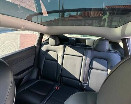 Тесла Model Y 2021 в Киеве на Automoto.ua Белый Тесла Model Y, объемом двигателя 0 л и пробегом 51 тыс. км за 27500 $, фото 11 на Automoto.ua