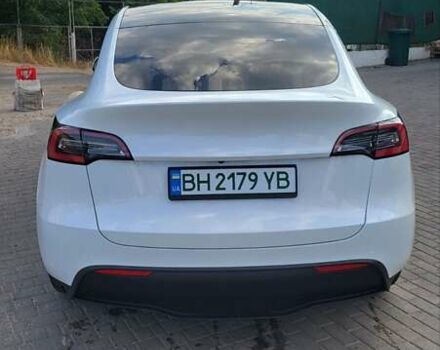 Белый Тесла Model Y, объемом двигателя 0 л и пробегом 20 тыс. км за 19000 $, фото 2 на Automoto.ua