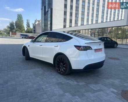Белый Тесла Model Y, объемом двигателя 0 л и пробегом 40 тыс. км за 29000 $, фото 6 на Automoto.ua
