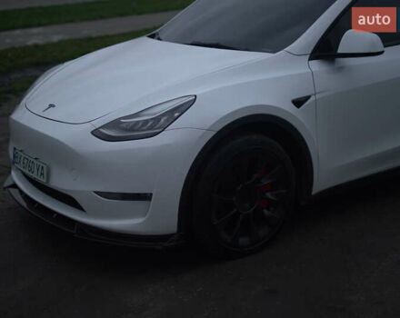 Білий Тесла Model Y, об'ємом двигуна 0 л та пробігом 66 тис. км за 23500 $, фото 31 на Automoto.ua