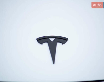 Белый Тесла Model Y, объемом двигателя 0 л и пробегом 55 тыс. км за 33000 $, фото 20 на Automoto.ua