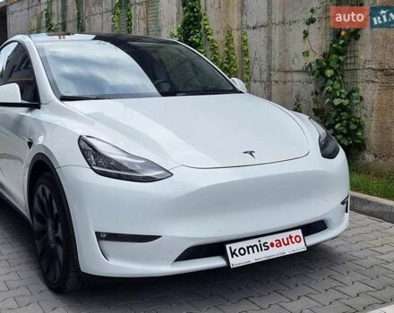 Белый Тесла Model Y, объемом двигателя 0 л и пробегом 98 тыс. км за 23699 $, фото 17 на Automoto.ua