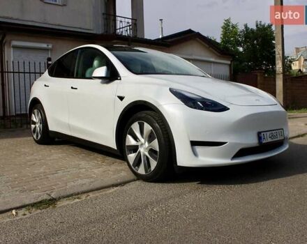 Белый Тесла Model Y, объемом двигателя 0 л и пробегом 67 тыс. км за 27000 $, фото 3 на Automoto.ua