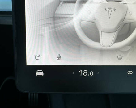 Белый Тесла Model Y, объемом двигателя 0 л и пробегом 51 тыс. км за 29500 $, фото 28 на Automoto.ua