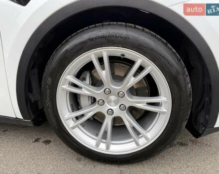 Белый Тесла Model Y, объемом двигателя 0 л и пробегом 68 тыс. км за 24900 $, фото 9 на Automoto.ua