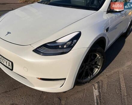 Білий Тесла Model Y, об'ємом двигуна 0 л та пробігом 47 тис. км за 26000 $, фото 3 на Automoto.ua