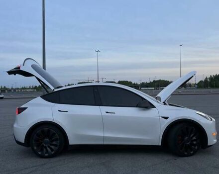 Белый Тесла Model Y, объемом двигателя 0 л и пробегом 39 тыс. км за 25999 $, фото 23 на Automoto.ua