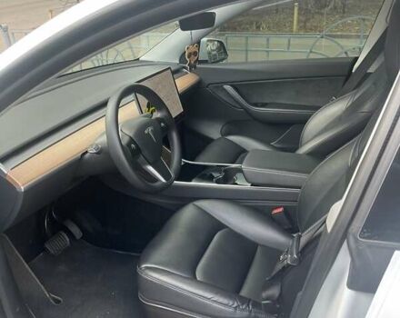 Белый Тесла Model Y, объемом двигателя 0 л и пробегом 29 тыс. км за 54500 $, фото 5 на Automoto.ua