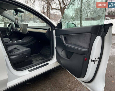Білий Тесла Model Y, об'ємом двигуна 0 л та пробігом 88 тис. км за 24900 $, фото 28 на Automoto.ua