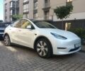 Белый Тесла Model Y, объемом двигателя 0 л и пробегом 90 тыс. км за 19999 $, фото 1 на Automoto.ua
