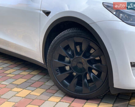 Белый Тесла Model Y, объемом двигателя 0 л и пробегом 52 тыс. км за 21900 $, фото 2 на Automoto.ua