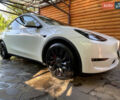 Белый Тесла Model Y, объемом двигателя 0 л и пробегом 58 тыс. км за 28900 $, фото 1 на Automoto.ua