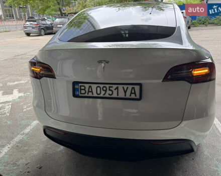 Белый Тесла Model Y, объемом двигателя 0 л и пробегом 93 тыс. км за 23000 $, фото 10 на Automoto.ua