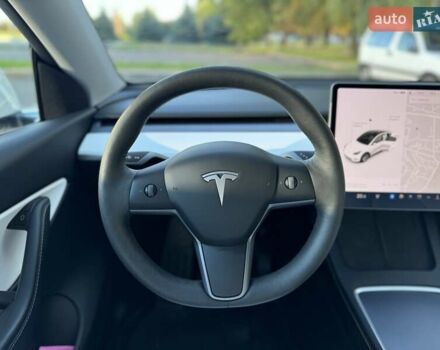 Белый Тесла Model Y, объемом двигателя 0 л и пробегом 36 тыс. км за 30500 $, фото 17 на Automoto.ua