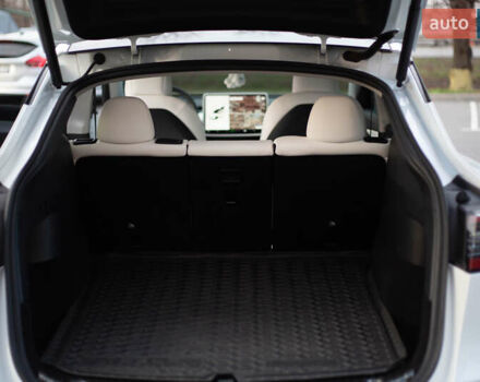 Белый Тесла Model Y, объемом двигателя 0 л и пробегом 55 тыс. км за 33000 $, фото 29 на Automoto.ua