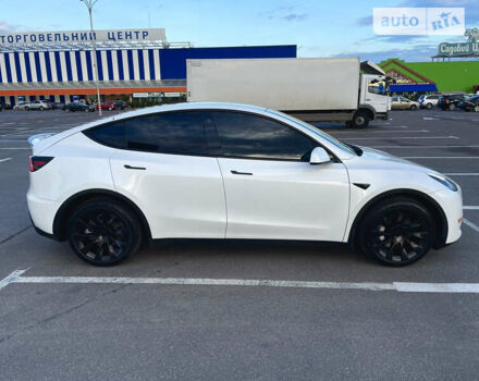 Білий Тесла Model Y, об'ємом двигуна 0 л та пробігом 97 тис. км за 34500 $, фото 2 на Automoto.ua