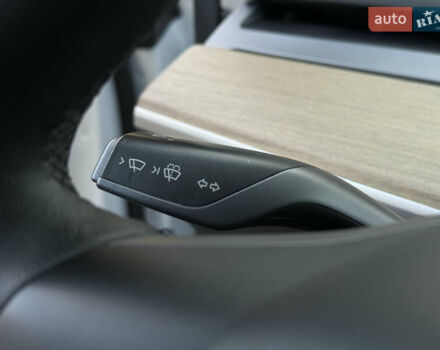 Тесла Model Y 2021 в Николаеве на Automoto.ua Белый Тесла Model Y, объемом двигателя 0 л и пробегом 80 тыс. км за 24999 $, фото 27 на Automoto.ua