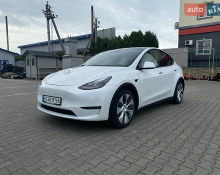 Белый Тесла Model Y, объемом двигателя 0 л и пробегом 122 тыс. км за 23000 $, фото 7 на Automoto.ua
