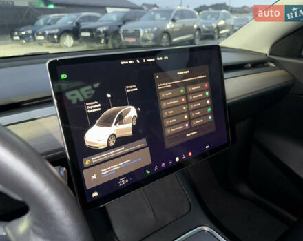 Белый Тесла Model Y, объемом двигателя 0 л и пробегом 128 тыс. км за 22600 $, фото 48 на Automoto.ua