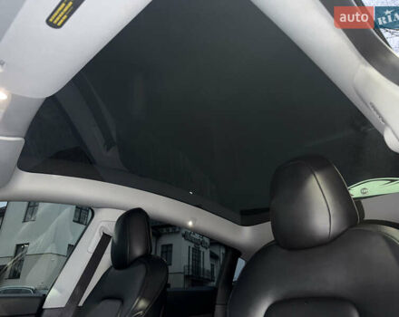 Белый Тесла Model Y, объемом двигателя 0 л и пробегом 128 тыс. км за 22600 $, фото 45 на Automoto.ua