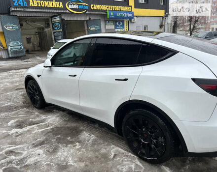 Белый Тесла Model Y, объемом двигателя 0 л и пробегом 57 тыс. км за 36900 $, фото 6 на Automoto.ua