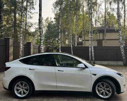 Белый Тесла Model Y, объемом двигателя 0 л и пробегом 137 тыс. км за 21500 $, фото 3 на Automoto.ua