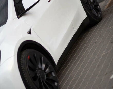 Белый Тесла Model Y, объемом двигателя 0 л и пробегом 55 тыс. км за 33000 $, фото 16 на Automoto.ua
