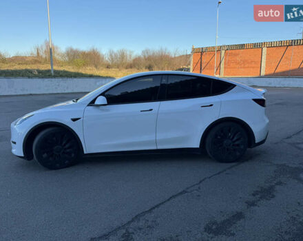 Белый Тесла Model Y, объемом двигателя 0 л и пробегом 71 тыс. км за 20999 $, фото 6 на Automoto.ua